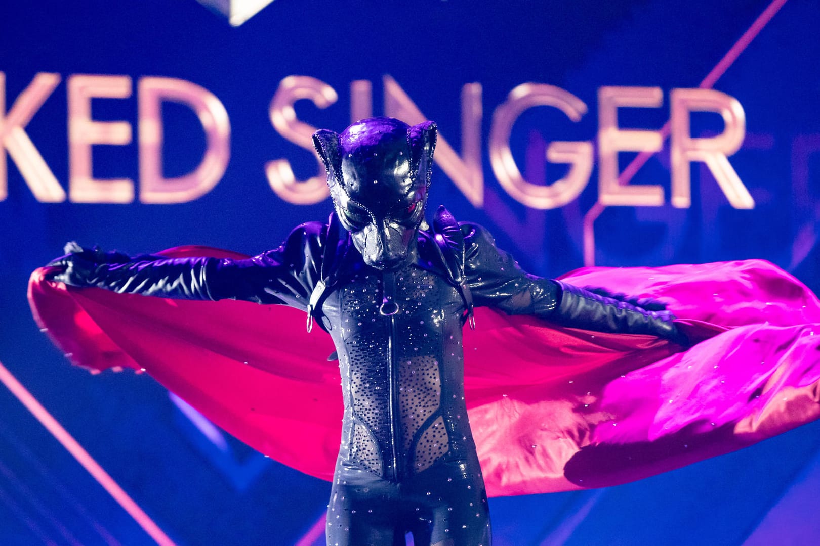 Rate-Hype um "The Masked Singer": Wer steckt im Panther-Kostüm?