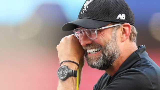 Jürgen Klopp wird mit dem FC Liverpool an der Club-WM in Katar teilnehmen. Jürgen Klopp wird mit dem FC Liverpool an der Club-WM in Katar teilnehmen.