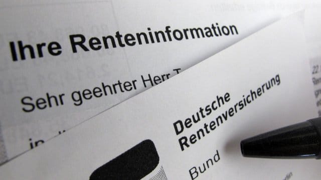 51,4 Prozent der Altersrenten betrugen im vergangenen Jahr weniger als 900 Euro.