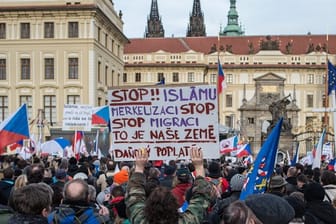 Anti-Islam-Demonstration in Prag: Tschechien hat im Jahr 2018 nur 47 Asylanträge anerkannt.