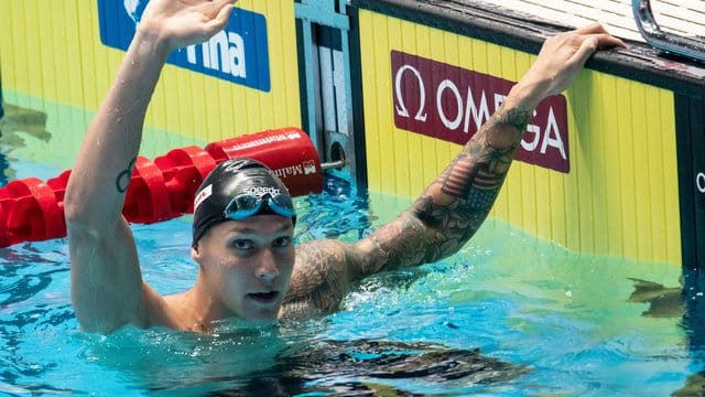 Caeleb Dressel stellte über 100 Meter Schmetterling einen neuen Weltrekord auf. Caeleb Dressel stellte über 100 Meter Schmetterling einen neuen Weltrekord auf.
