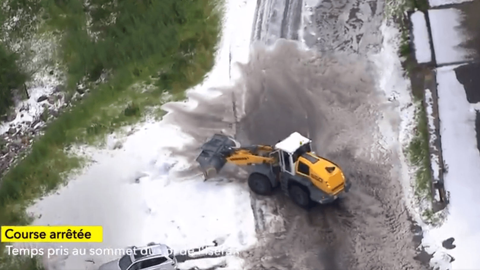 Teile der Strecke sind mit Schlamm und Schnee regelrecht überflutet.