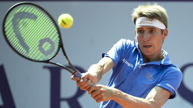 Cedrik Marcel Stebe muss sich vor seinem Viertelfinalspiel in Gstaad ein wenig gedulden.