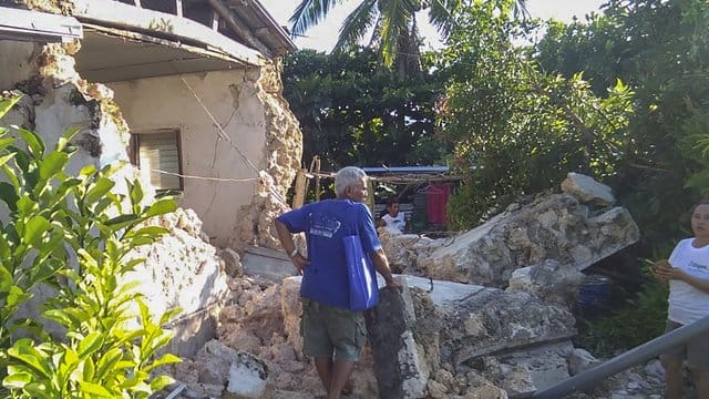 Nach Angaben der Erdbebenwarte Phivolcs befand sich das Epizentrum nahe der Stadt Itbayat in der Provinz Batanes knapp 700 Kilometer nördlich der Hauptstadt Manila. Nach Angaben der Erdbebenwarte Phivolcs befand sich das Epizentrum nahe der Stadt Itbayat in der Provinz Batanes knapp 700 Kilometer nördlich der Hauptstadt Manila.