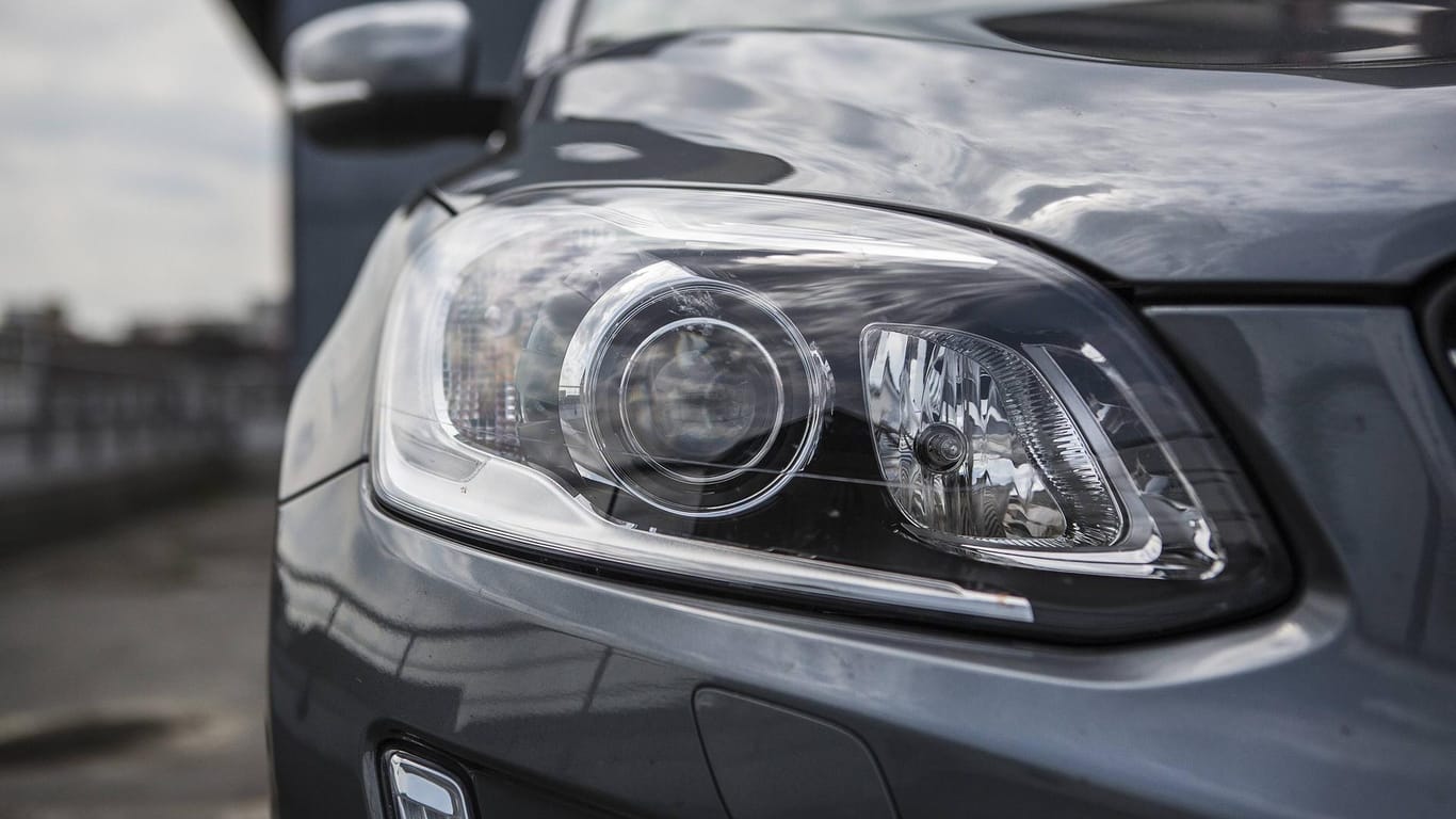 Diesel: Das Kraftfahrt-Bundesamt hat die Nachrüstung bestimmter Volvo-Motoren genehmigt.
