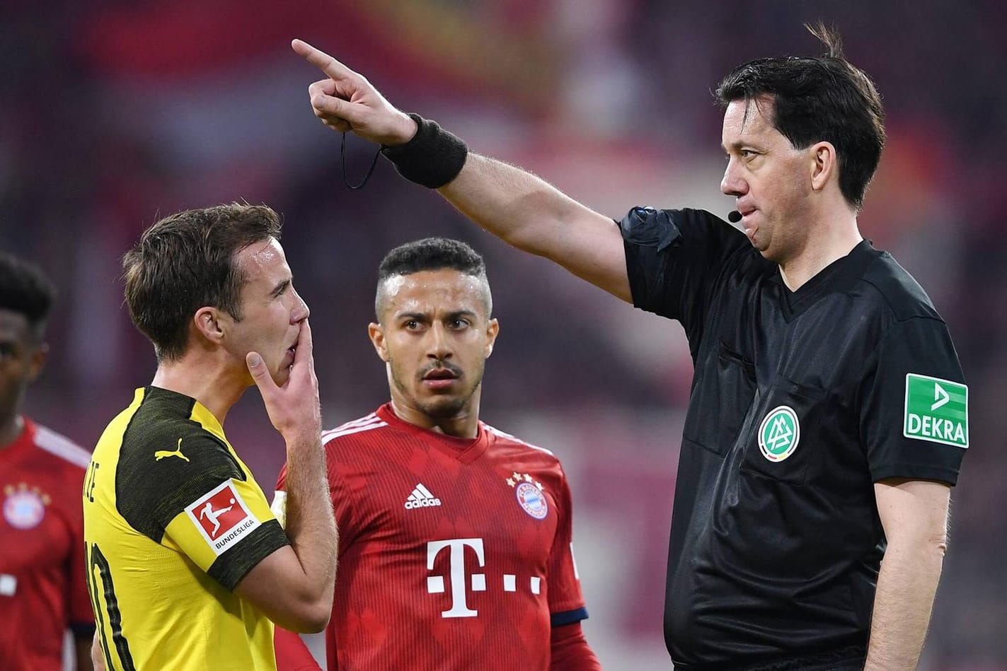 Manuel Gräfe (r.) sieht ein Qualitätsproblem.