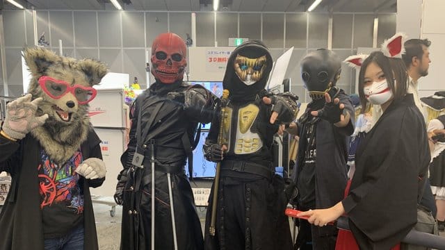 In selbst kreierten Phantasie-Kostümen nehmen diese Cosplay-Fans am "World Cosplay Summit" teil.