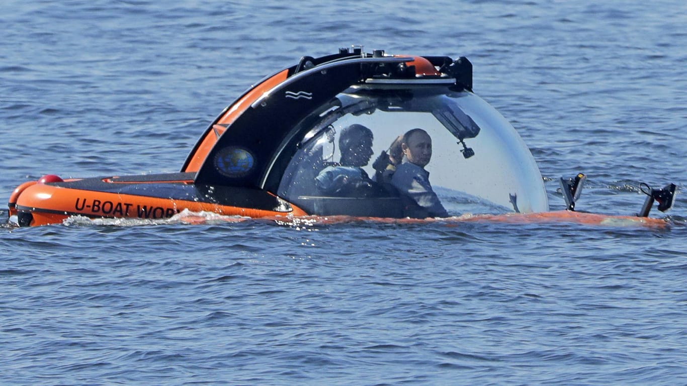 Es ist nicht der erste Mal, dass der russische Präsident mit einem Forschungs-U-Boot taucht.