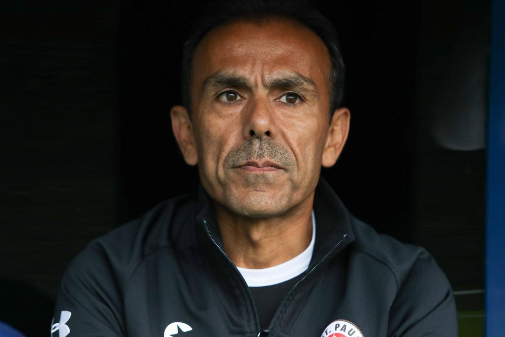 Ist aktuell äußerst unzufrieden: Pauli-Trainer Jos Luhukay.