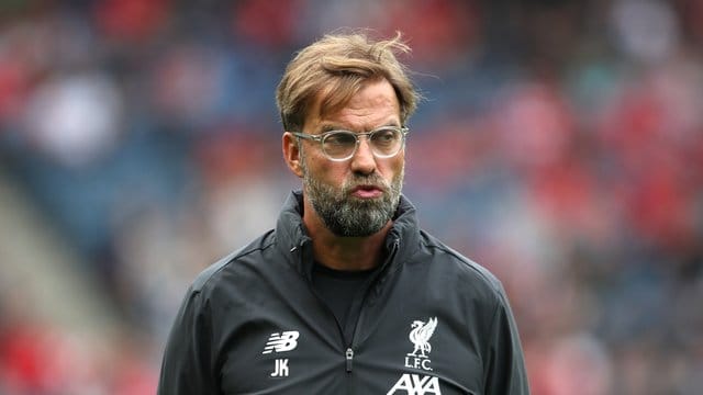 Jürgen Klopp sah eine 0:3-Niederlage seiner Mannschaft gegen Neapel. Jürgen Klopp sah eine 0:3-Niederlage seiner Mannschaft gegen Neapel.