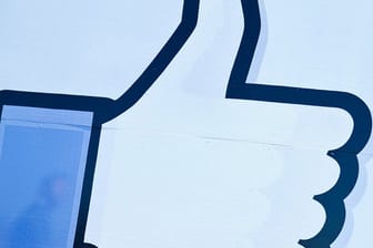 Websites, die Facebooks "Like"-Button einbinden, müssen bei den Nutzern eine Einwilligung einholen.