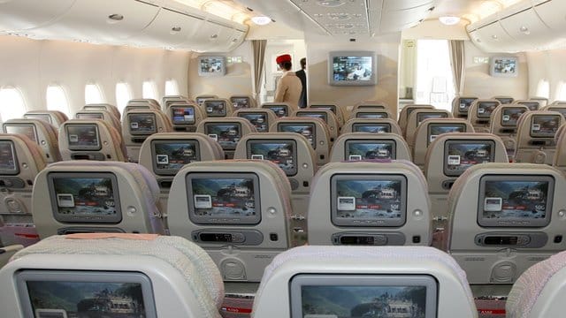 Laut einer aktullen Studie sind in fast 16 Prozent der medizinischen Notfälle in Flugzeugen Kinder betroffen. Laut einer aktullen Studie sind in fast 16 Prozent der medizinischen Notfälle in Flugzeugen Kinder betroffen.