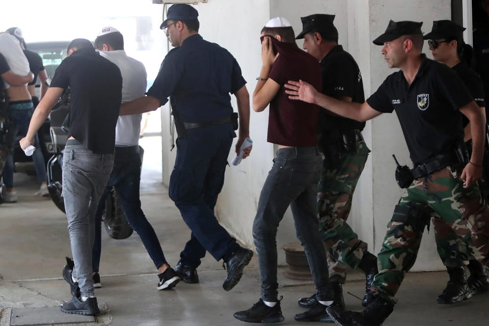 Israelische Touristen in Haft: Eine 19-Jährige hatte sie der Vergewaltigung beschuldigt.
