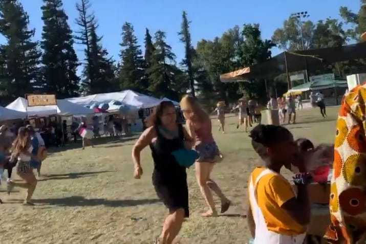 Gilroy in den USA: Polizisten sind im Einsatz, nachdem auf einem Volksfest drei Menschen durch Schüsse getötet wurden.