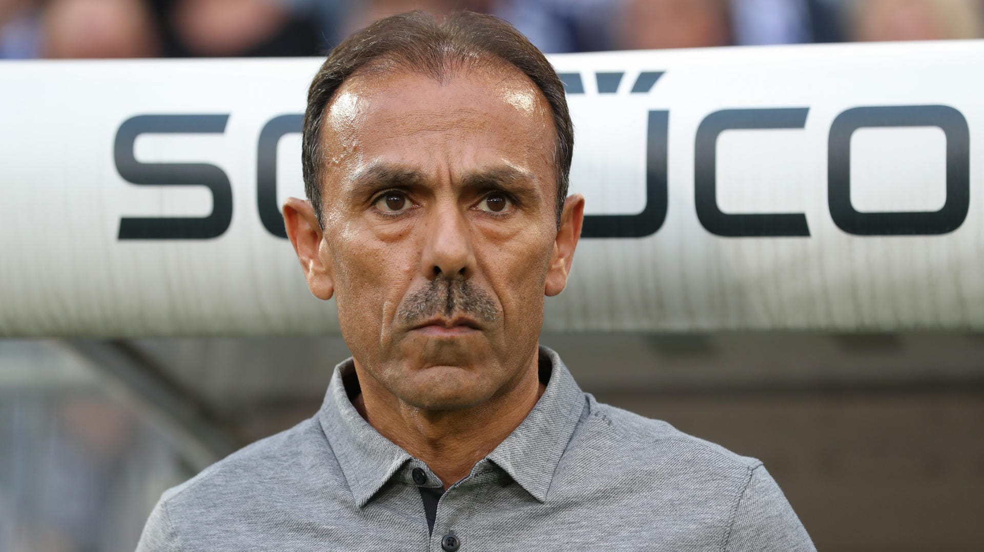 Pauli-Trainer Jos Luhukay ließ am Samstag auf einer Pressekonferenz seinem Ärger Luft.