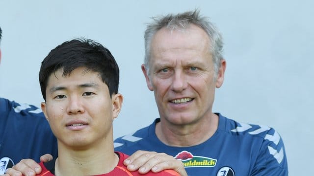 Freiburgs Trainer Christian Streich muss zum Saisonauftakt auf Changhoon Kwon verzichten. Freiburgs Trainer Christian Streich muss zum Saisonauftakt auf Changhoon Kwon verzichten.