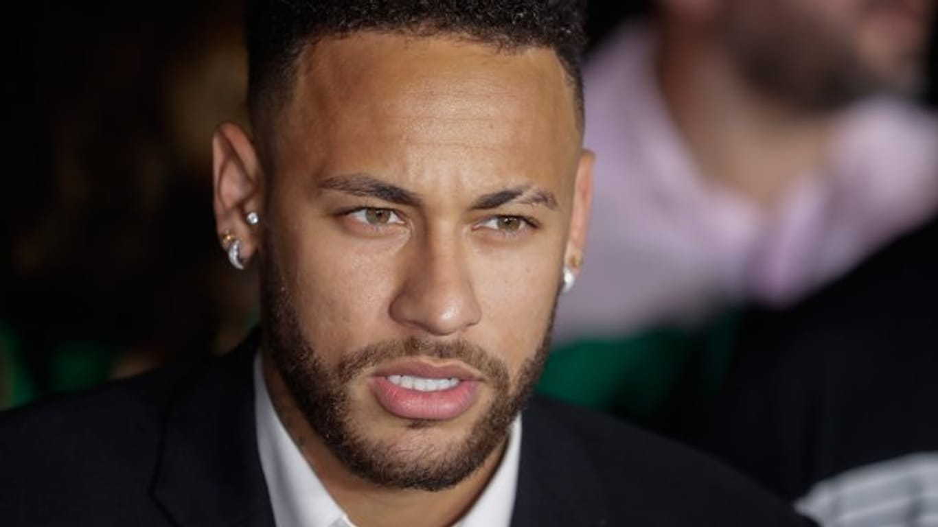 Brasiliens Fußballstar Neymar steht bei Paris Saint-Germain unter Vertrag.