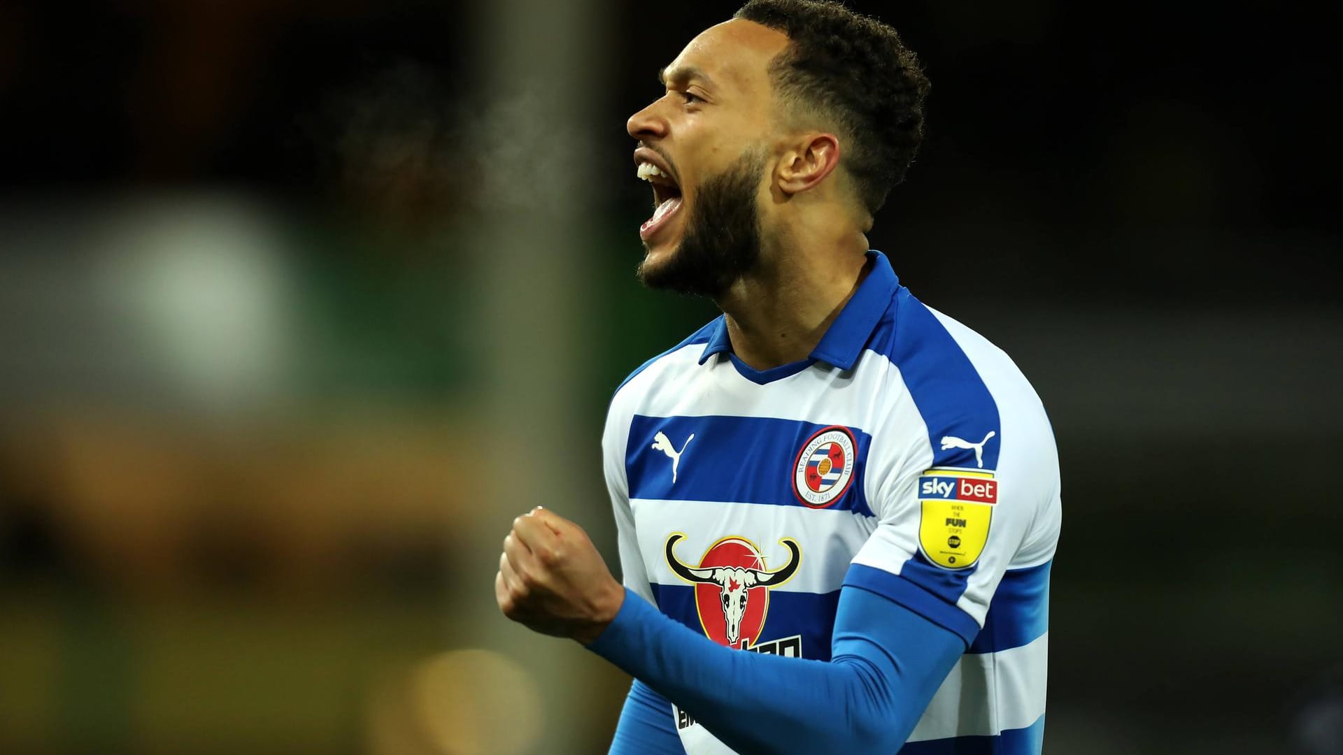 Lewis Baker wurde für ein Jahr vom FC Chelsea an die Fortuna ausgeliehen. Zuletzt war er Leihspieler beim FC Reading. Für die englische U21 gelangen ihm in 17 Spielen acht Tore.