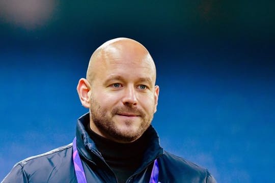 Alexander Rosen hat mehrfach betont, dass es bei Einkäufen allenfalls mal bis 20 Millionen für einen Spieler gehen könnte.