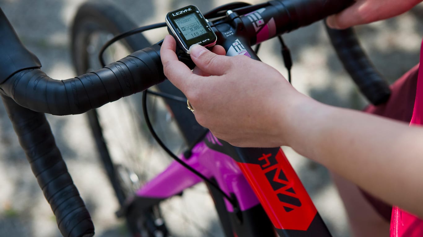 Digitaler Fahrradtacho: Viele Radfahrer lassen sich gerne technisch unterstützen.