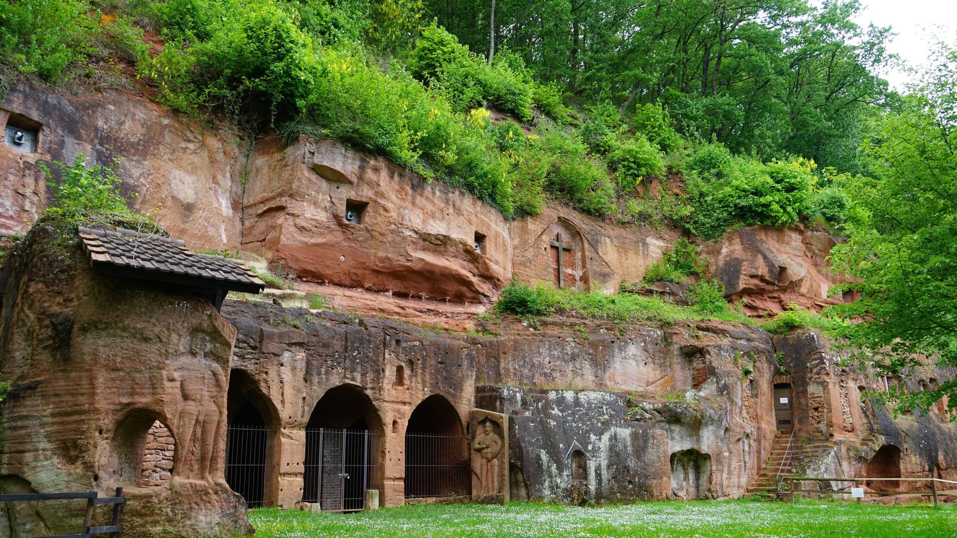 Felseneremitage von Bretzenheim: das einzige Felsenkloster nördlich der Alpen.