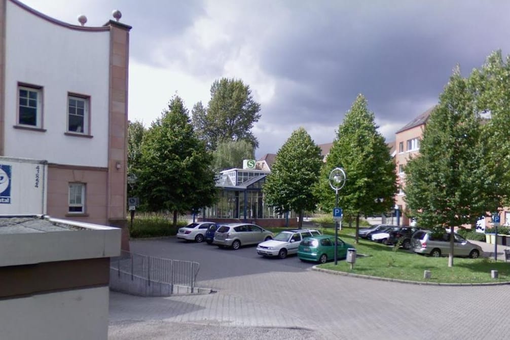 Der S-Bahnhof Dortmund-Lütgendortmund (Archivbild): Hier in der Nähe wurde der Koffer mit der Frauenleiche gefunden.