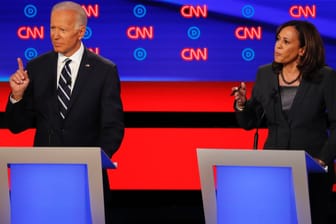 Joe Biden und Kamala Harris bei der zweiten TV-Debatte der Demokraten: Bei der vom Sender CNN ausgerichteten Debatte treten 20 Bewerber an zwei Abenden an.