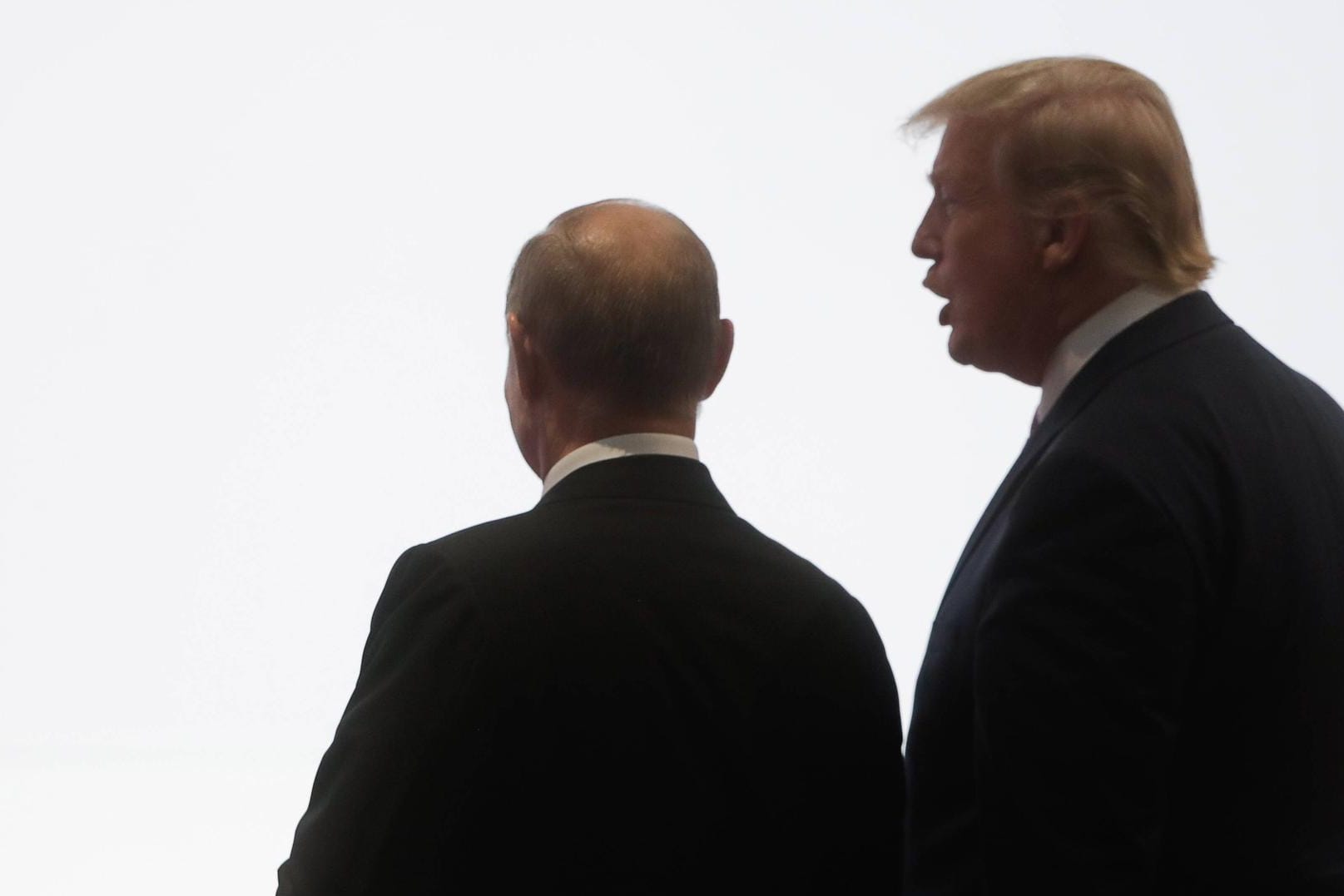 Der russische Präsident Wladimir Putin und US-Präsident Donald Trump: Putin werte es als Signal, dass es beiden Ländern gelingen werde, ihre Beziehungen vollständig zu normalisieren, hieß es aus dem Kreml.
