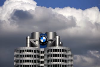 Wolken über dem Unternehmenssitz der BMW AG in München: Oliver Zipse übernimmt Mitte August 2019 die Führung des Konzerns.