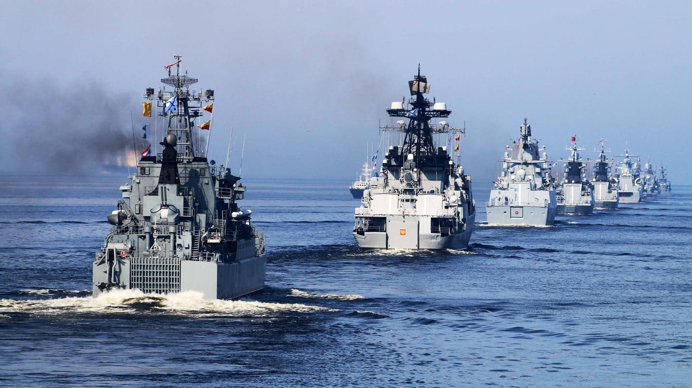 Russische Kriegsschiffe (Symbolfoto): Die Übung soll neun Tage dauern.