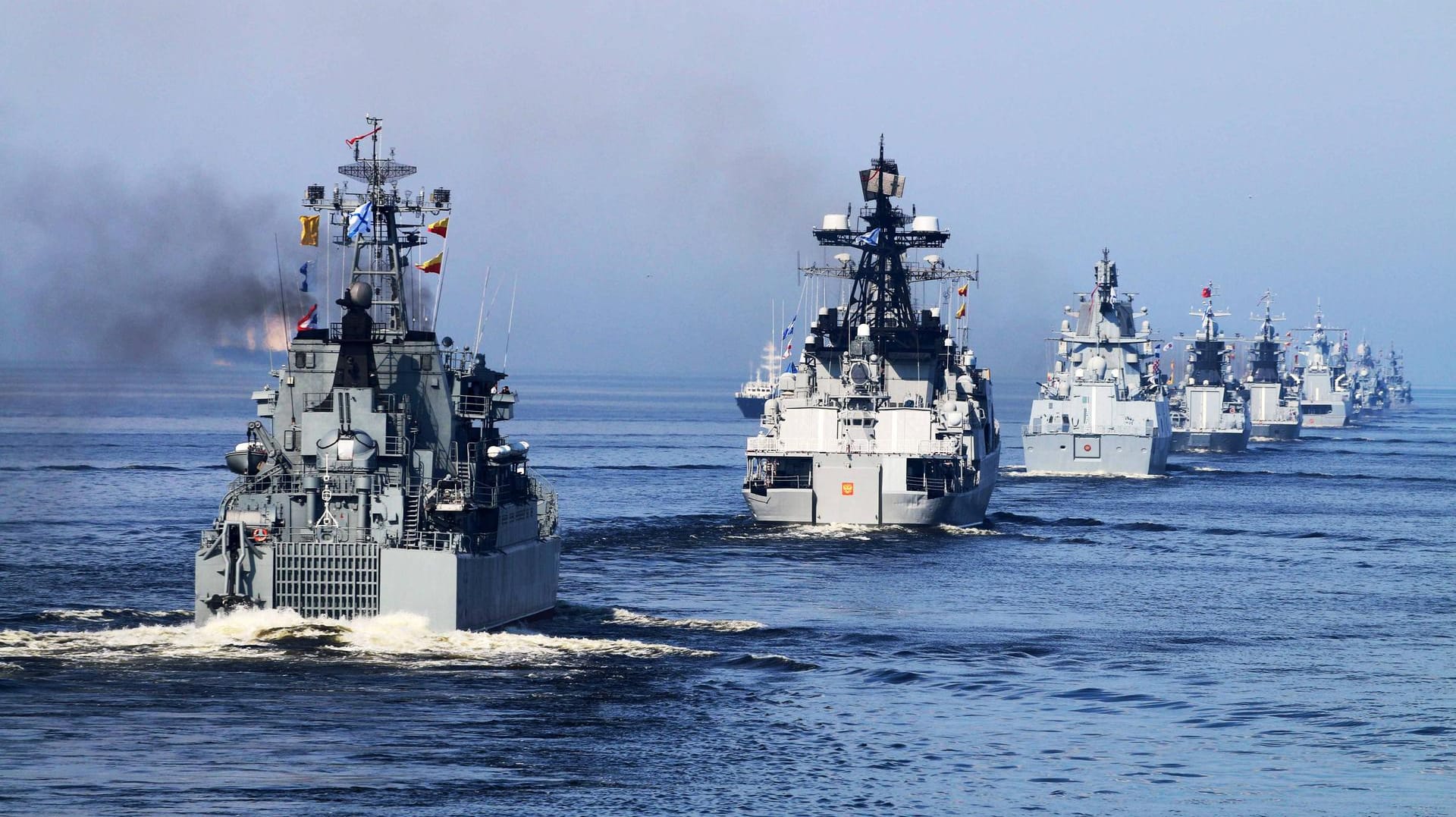 Russische Kriegsschiffe (Symbolfoto): Die Übung soll neun Tage dauern. Russische Kriegsschiffe (Symbolfoto): Die Übung soll neun Tage dauern.