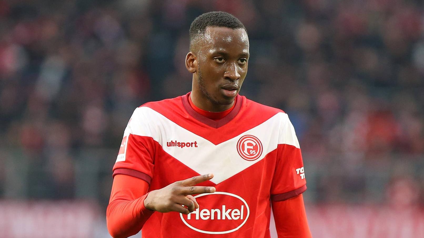 Spielt ab sofort in Blau-Weiß: Dodi Lukebakio.