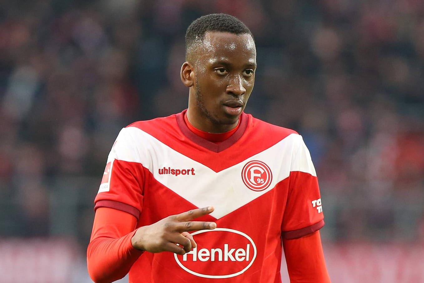 Spielt ab sofort in Blau-Weiß: Dodi Lukebakio.