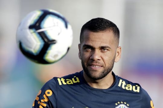 Spielt wieder für seinen Jugendverein FC Sao Paulo: Dani Alves.