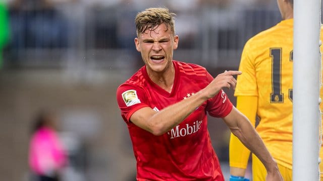 Wegen der offensiven Ausrichtung beider Teams tippt Bayern Münchens Joshua Kimmich "auf ein 6:6". Wegen der offensiven Ausrichtung beider Teams tippt Bayern Münchens Joshua Kimmich "auf ein 6:6".