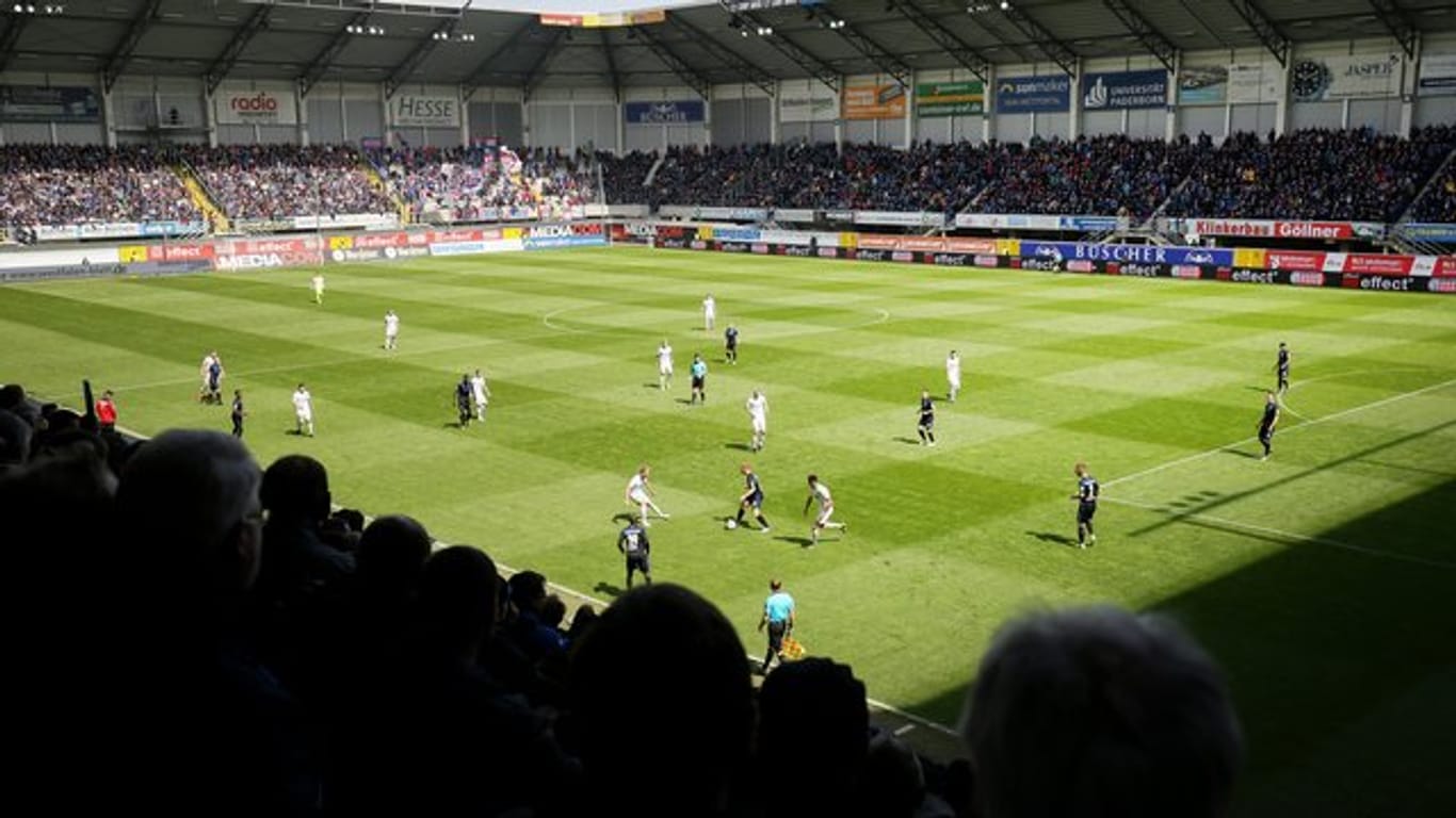 Der SC Paderborn musste sich bei der Saisoneröffnungsfeier in der Benteler-Arena Lazio Rom mit 2:4 geschlagen geben.