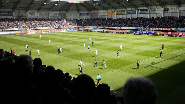 Der SC Paderborn musste sich bei der Saisoneröffnungsfeier in der Benteler-Arena Lazio Rom mit 2:4 geschlagen geben.