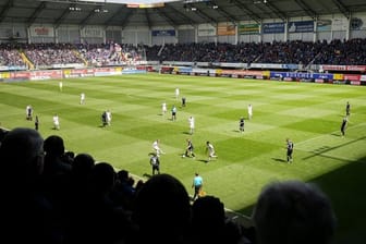 Der SC Paderborn musste sich bei der Saisoneröffnungsfeier in der Benteler-Arena Lazio Rom mit 2:4 geschlagen geben.