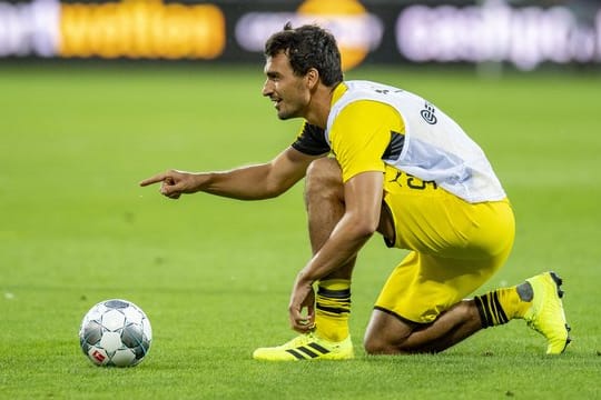 Borussia Dortmund muss im Supercup gegen den FC Bayern München auf Abwehrchef Mats Hummels verzichten.