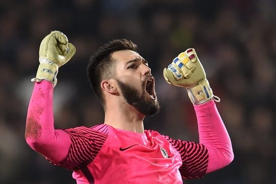 Wird als Neuzugang beim FC Augsburg gehandelt: Torwart Tomas Koubek.