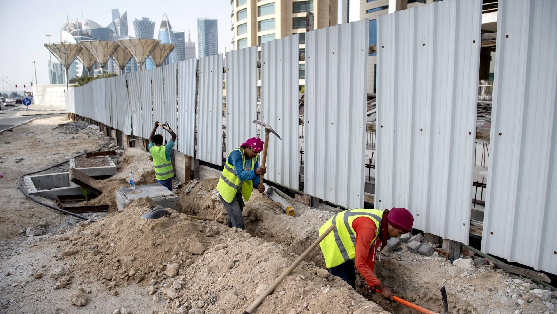 Arbeiten unter schweren Bedingungen: Die Beschäftigten in Katar.