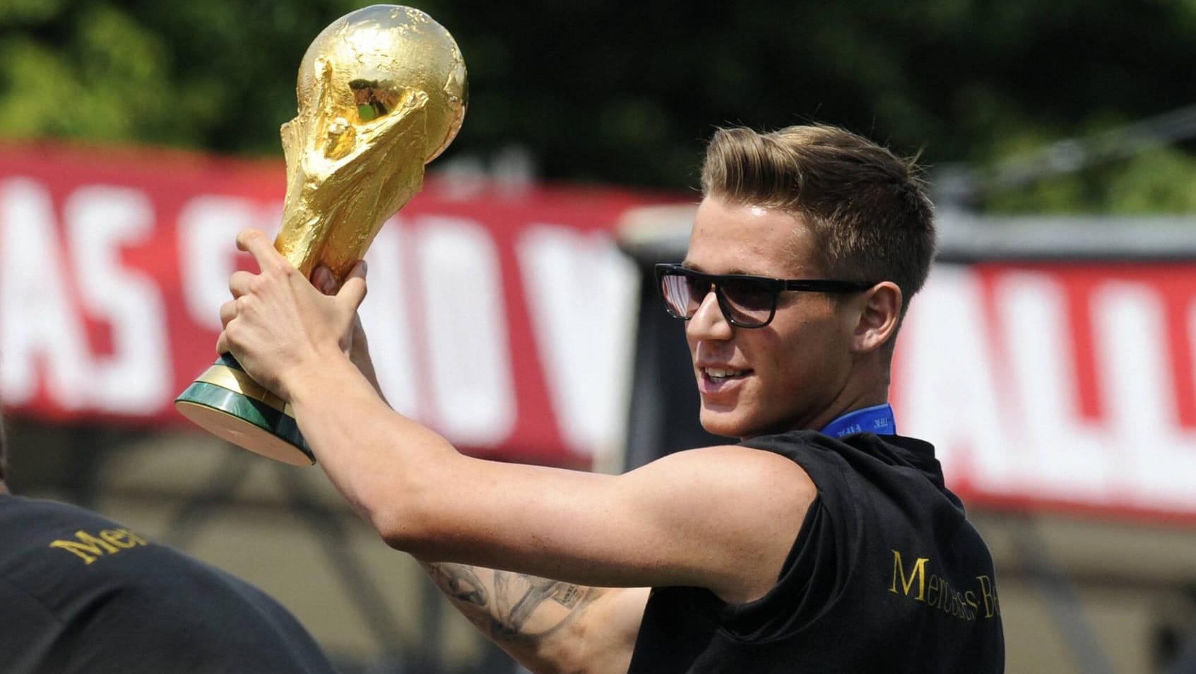 Mit dem Gewinn der WM 2014 in Brasilien feierte Erik Durm den größten Erfolg seiner Karriere.