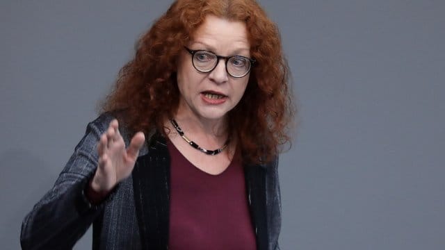 Die Abgeordnete Margarete Bause wird nach Angaben der Grünen-Fraktion von China nicht als Delegationsmitglied akzeptiert. Die Abgeordnete Margarete Bause wird nach Angaben der Grünen-Fraktion von China nicht als Delegationsmitglied akzeptiert.