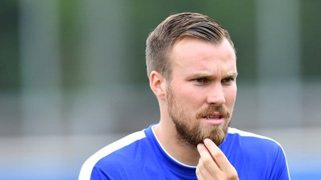 Der Kontrollausschuss des DFB ermittelt gegen Kevin Großkreutz vom KFC Uerdingen. Der Kontrollausschuss des DFB ermittelt gegen Kevin Großkreutz vom KFC Uerdingen.