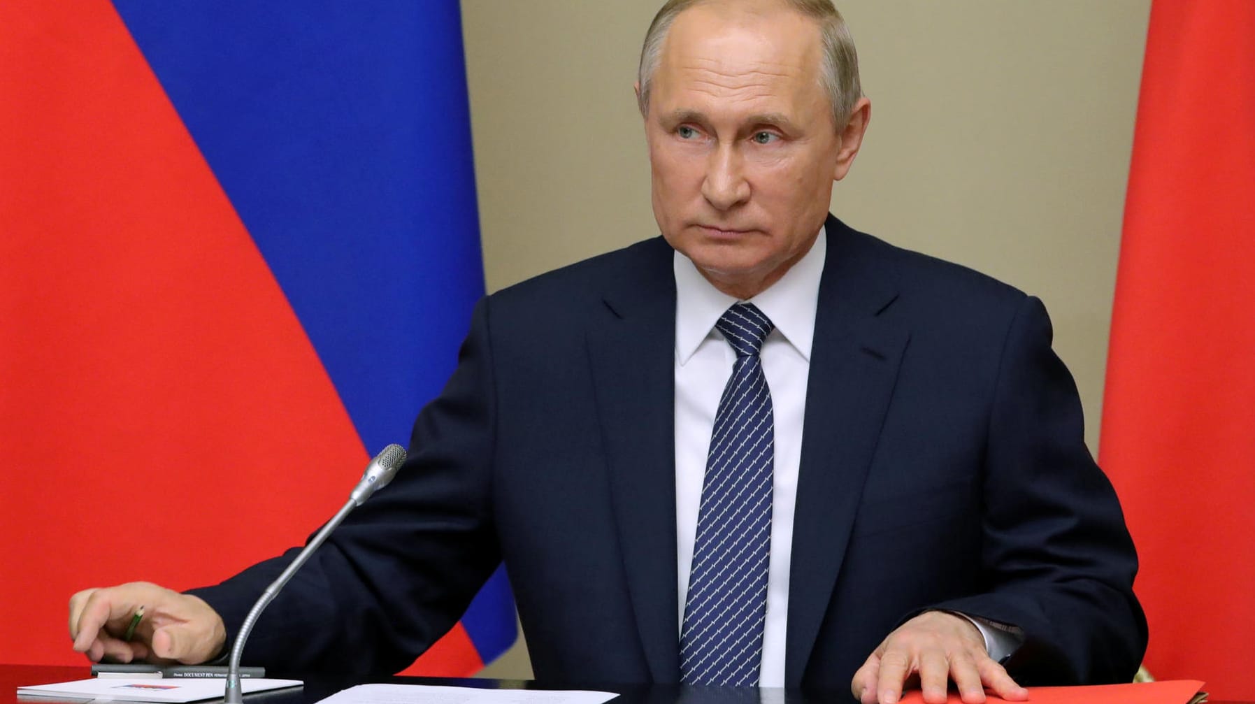 Der russische Präsident Wladimir Putin warnt die USA vor einem "unbegrenzten Wettrüsten". Der russische Präsident Wladimir Putin warnt die USA vor einem "unbegrenzten Wettrüsten".