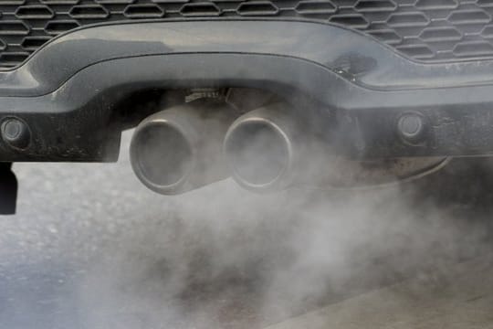 Trotz Klimaschutz-Debatte hält der SUV-Boom an.