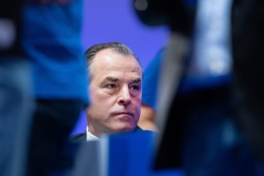 Clemens Tönnies muss sich vor dem Schalker Ehrenrat verantworten.