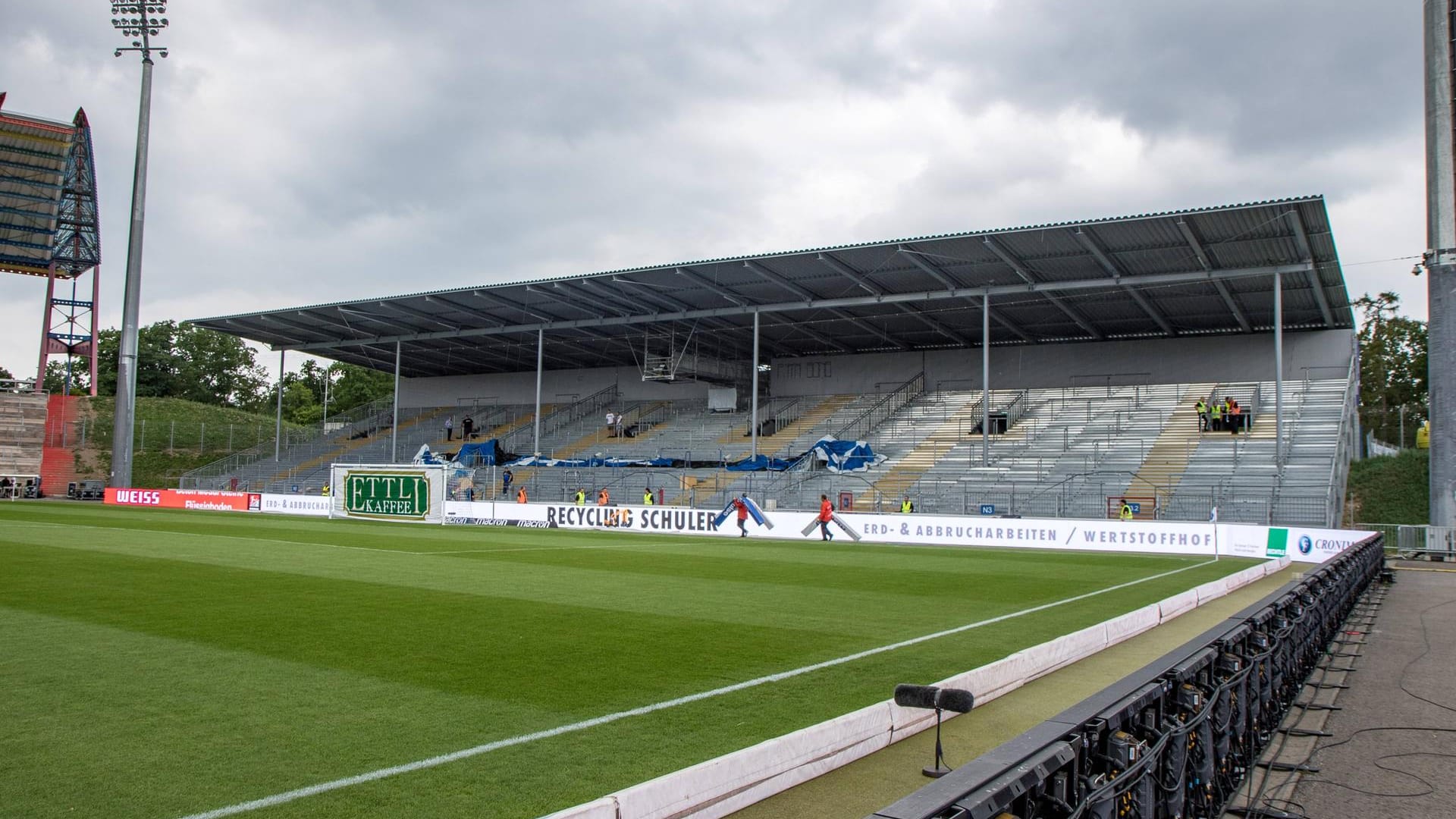 Wildparkstadion am Tag des letzten Heimspiels: Danach haben die Abrissarbeiten begonnen.