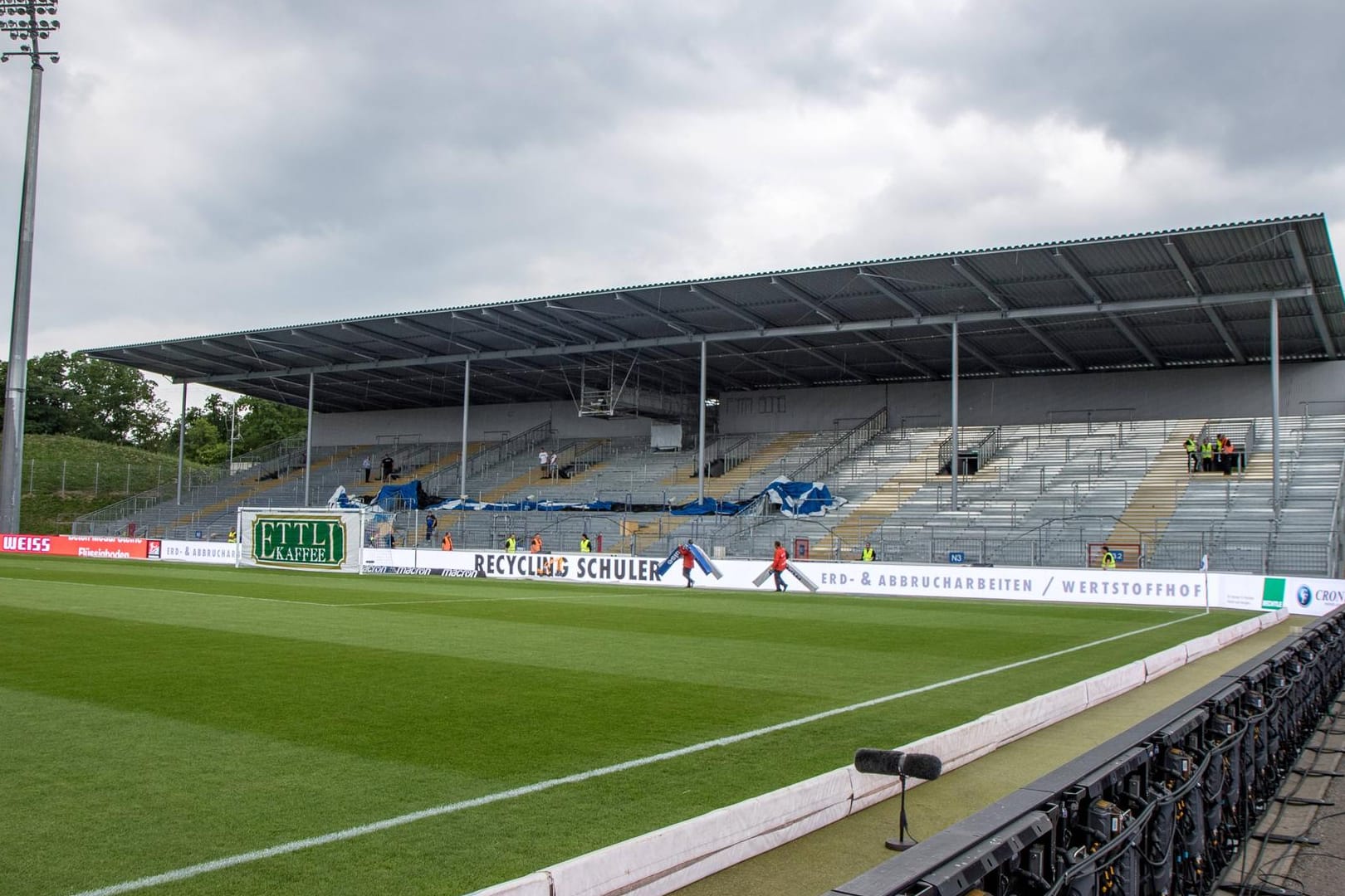 Wildparkstadion am Tag des letzten Heimspiels: Danach haben die Abrissarbeiten begonnen.