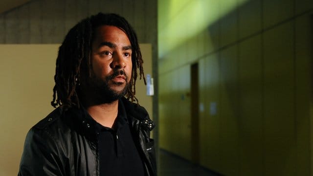 Hat sich im vereinseigenen TV-Sender verbale Fehltritte geleistet: Patrick Owomoyela. Hat sich im vereinseigenen TV-Sender verbale Fehltritte geleistet: Patrick Owomoyela.